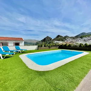https://casitas-sierra-de-libar.es-andalucia.com