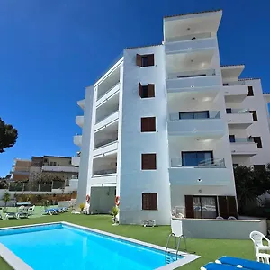 https://marina-palmanova-apartamentos.balearic-islands.net